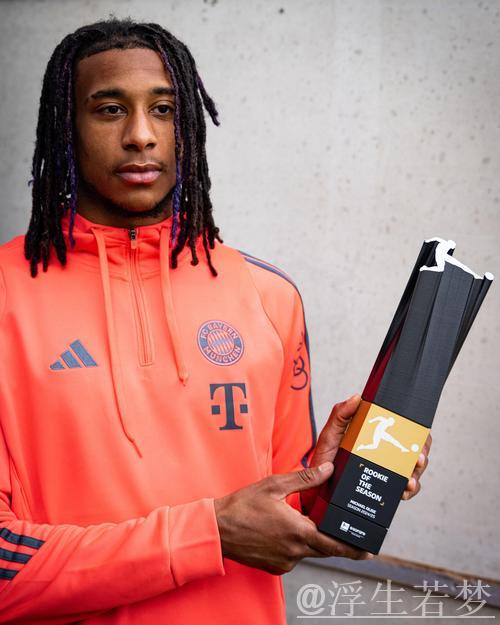 奥利塞上赛季德甲34场比赛中贡献12球15助攻，并以16次成功直塞位居德甲榜首。