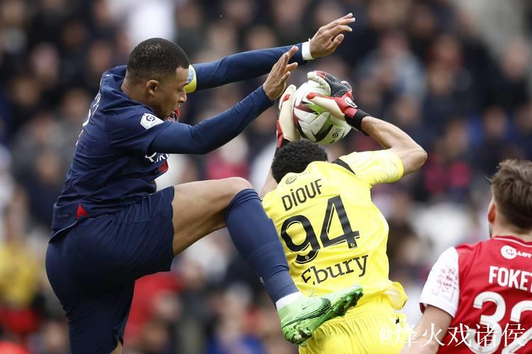 法甲-门德斯世界波破门 巴黎圣日耳曼战平里尔 法甲-门德斯世界波破门 巴黎圣日耳曼战平里尔